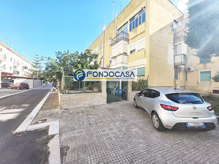 Immagine 3 di Appartamento in vendita  in piazza luigi gozzano 2 a Brindisi