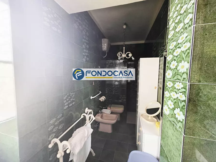 Immagine 21 di Appartamento in vendita  in piazza luigi gozzano 2 a Brindisi