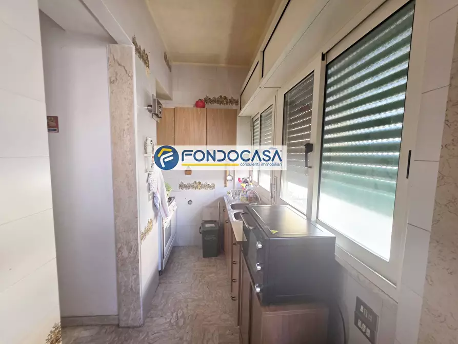 Immagine 13 di Appartamento in vendita  in piazza luigi gozzano 2 a Brindisi