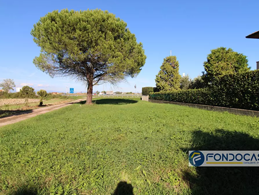 Immagine 13 di Casa semindipendente in vendita  in Via Delle Calende a Pontedera