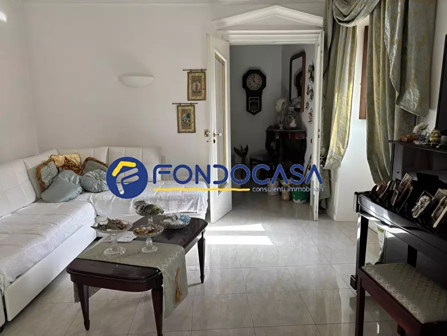 Immagine 6 di Casa semindipendente in vendita  in via roma 10 a Benevento