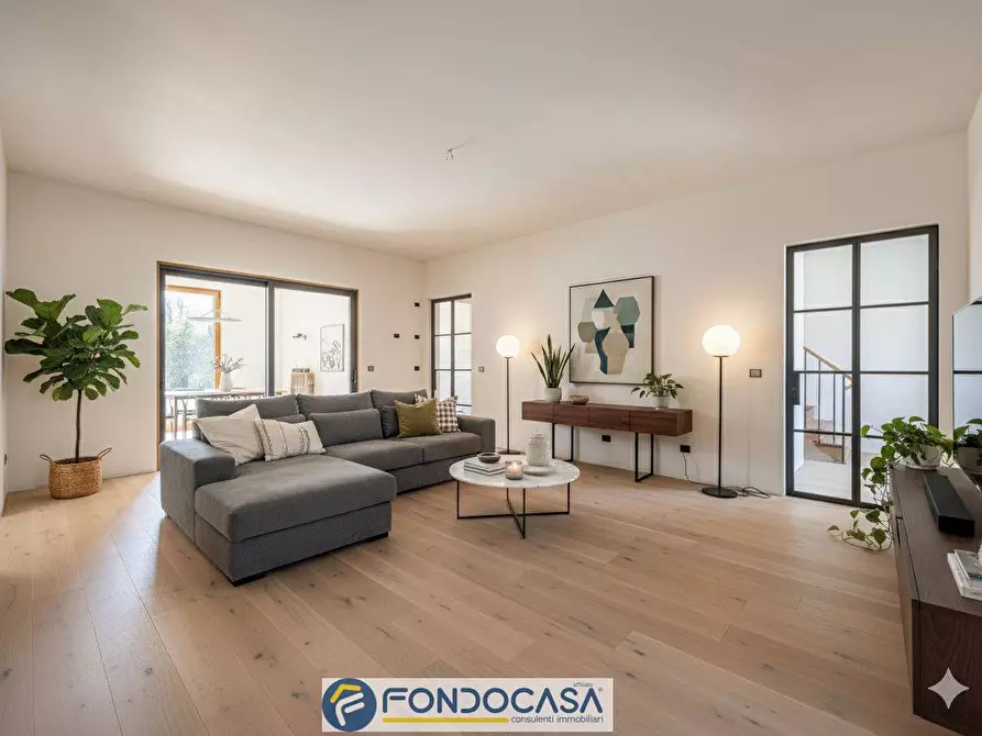 Immagine 6 di Villa in vendita  a Ospitaletto