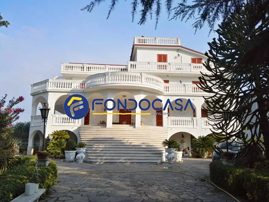 Immagine 1 di Villa in vendita  in via nazionale 10 a Benevento