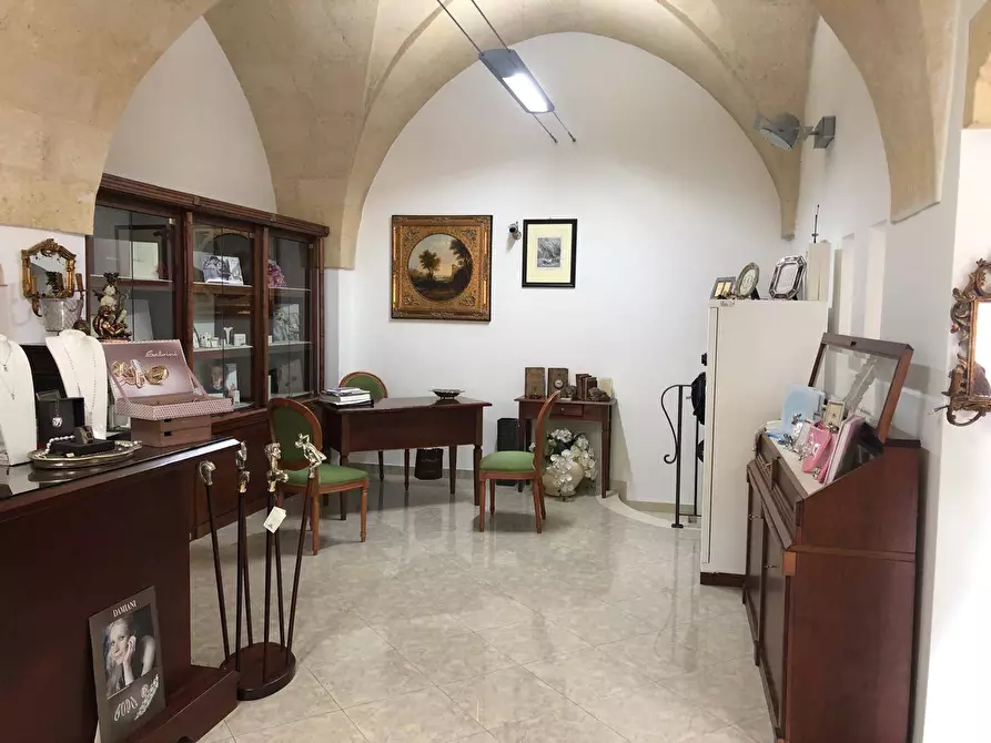 Immagine 4 di Locale commerciale in vendita  in santa maria in campitelli 31 a Grottaglie