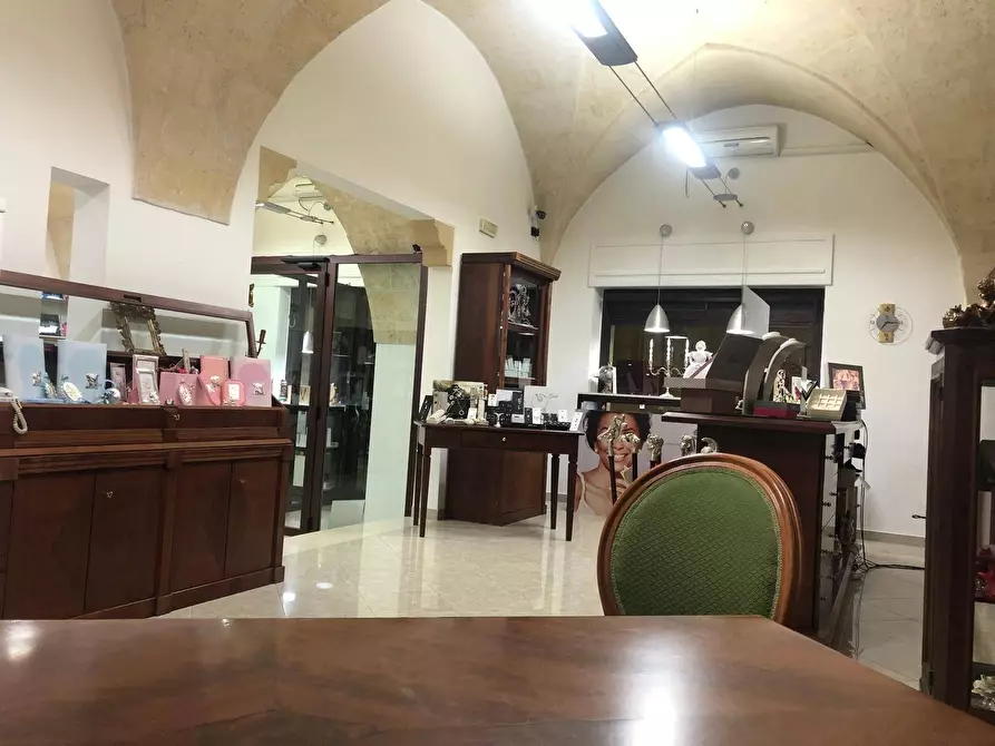Immagine 7 di Locale commerciale in vendita  in santa maria in campitelli 31 a Grottaglie