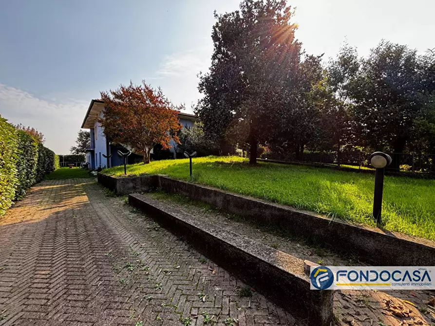 Immagine 1 di Casa semindipendente in vendita  in via don l sturzo a Coccaglio