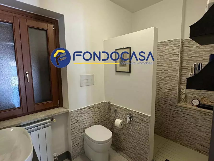 Immagine 6 di Villa in vendita  in via nazionale 10 a Caserta