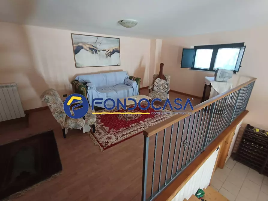 Immagine 12 di Villa in vendita  a Benevento