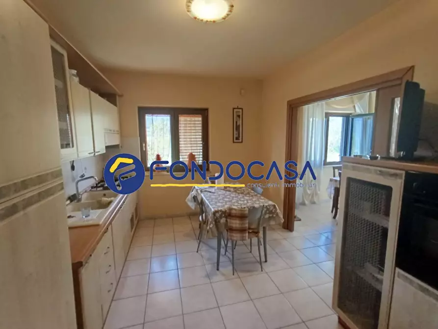 Immagine 23 di Villa in vendita  a Benevento