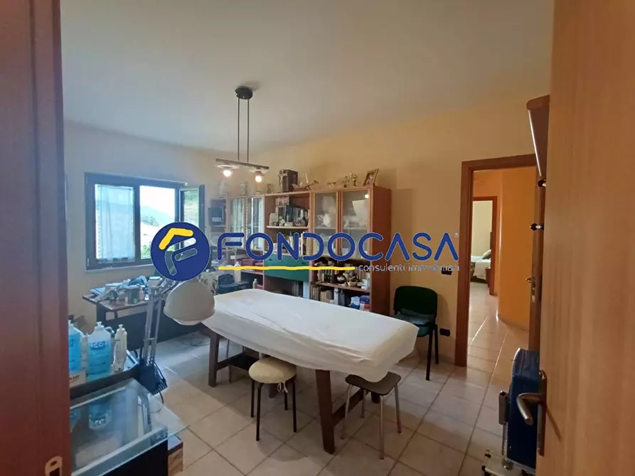 Immagine 27 di Villa in vendita  a Benevento