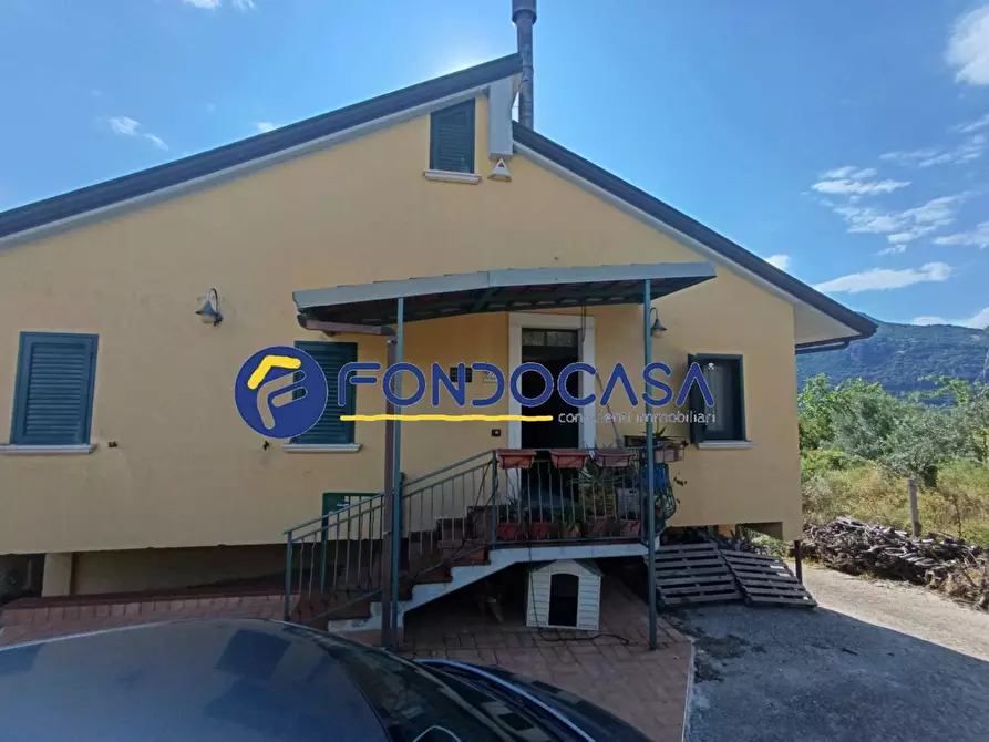 Immagine 32 di Villa in vendita  a Benevento