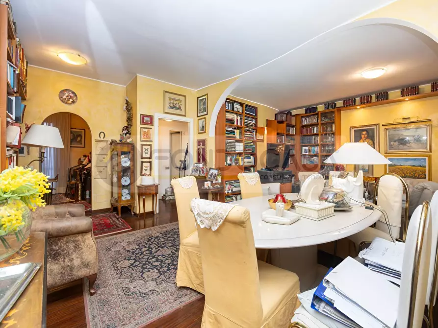 Immagine 3 di Appartamento in vendita  in Via Bolama 18 a Milano