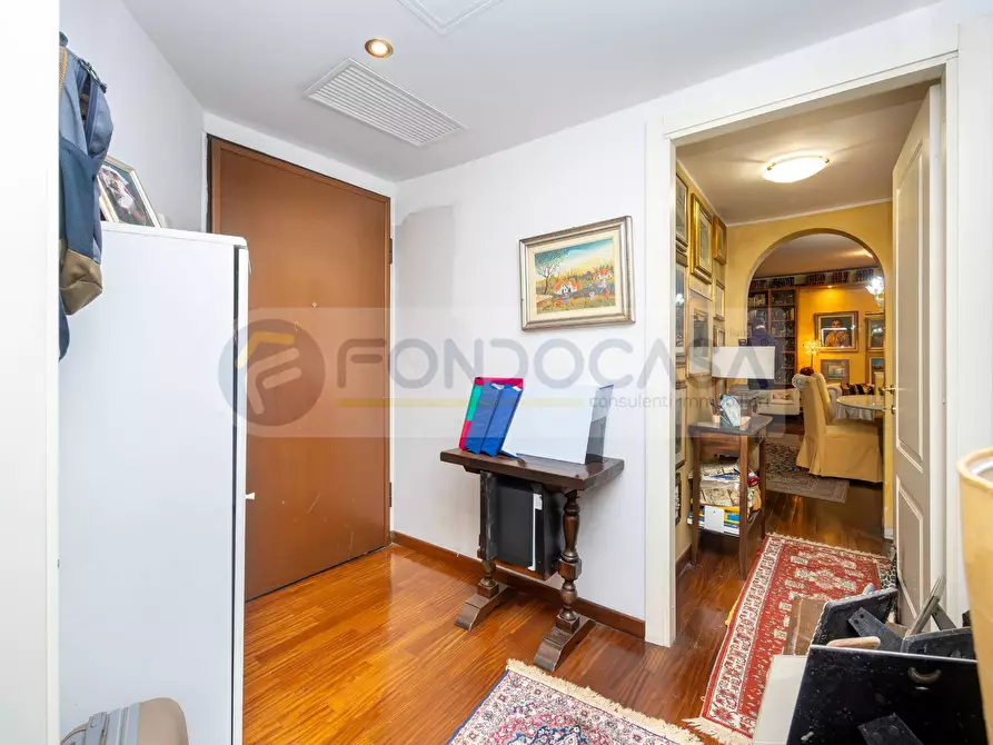 Immagine 11 di Appartamento in vendita  in Via Bolama 18 a Milano