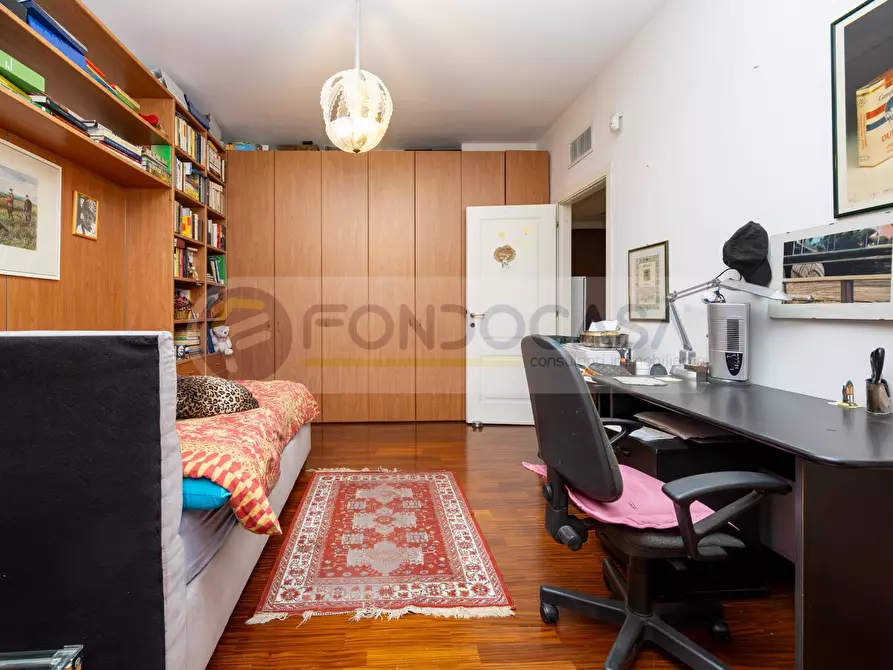 Immagine 25 di Appartamento in vendita  in Via Bolama 18 a Milano