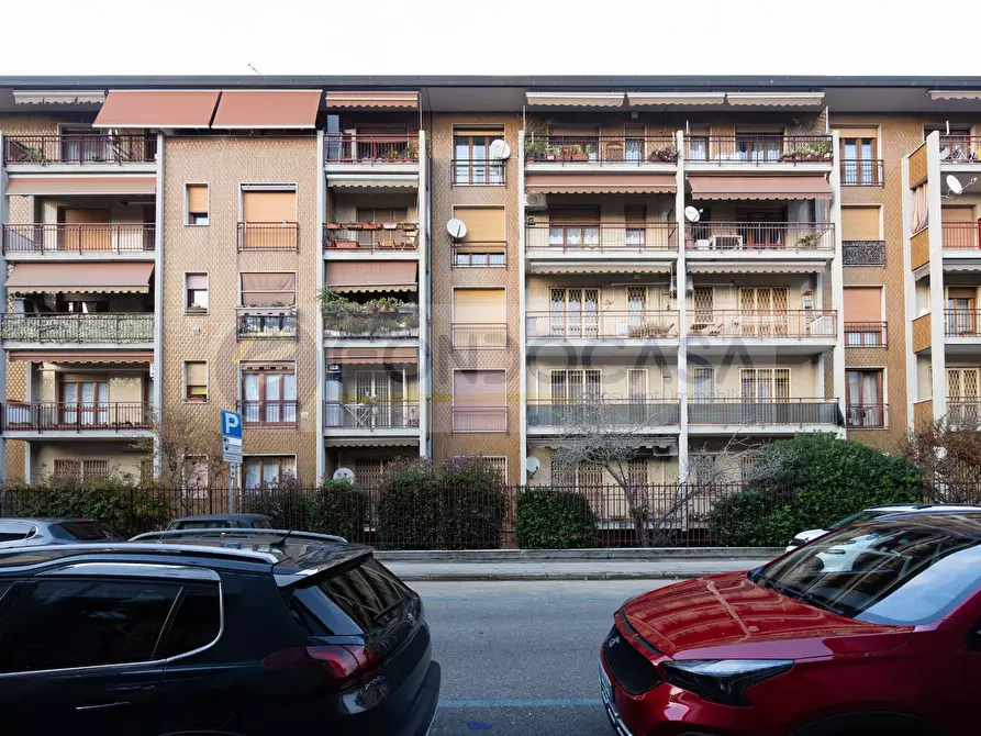 Immagine 31 di Appartamento in vendita  in Via Bolama 18 a Milano