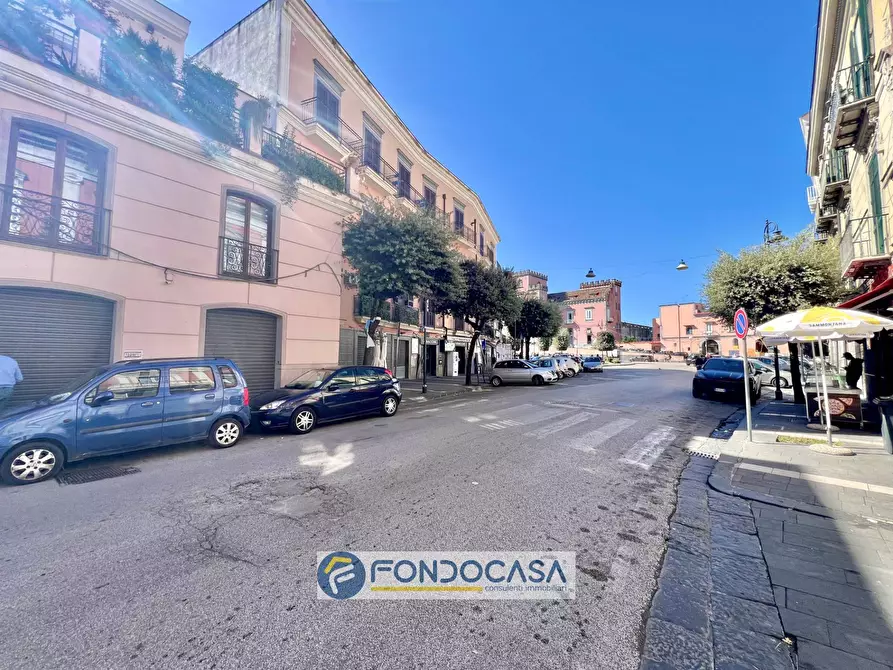 Immagine 2 di Attività commerciale in affitto  in Piazza Della Repubblica a Sant'antimo