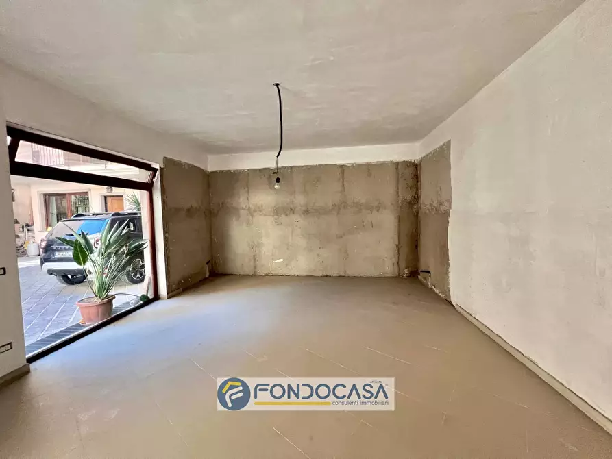 Immagine 11 di Attività commerciale in affitto  in Piazza Della Repubblica a Sant'antimo