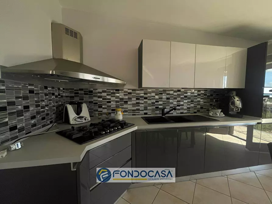 Immagine 6 di Appartamento in vendita  in Via bugnano a Cancello Ed Arnone