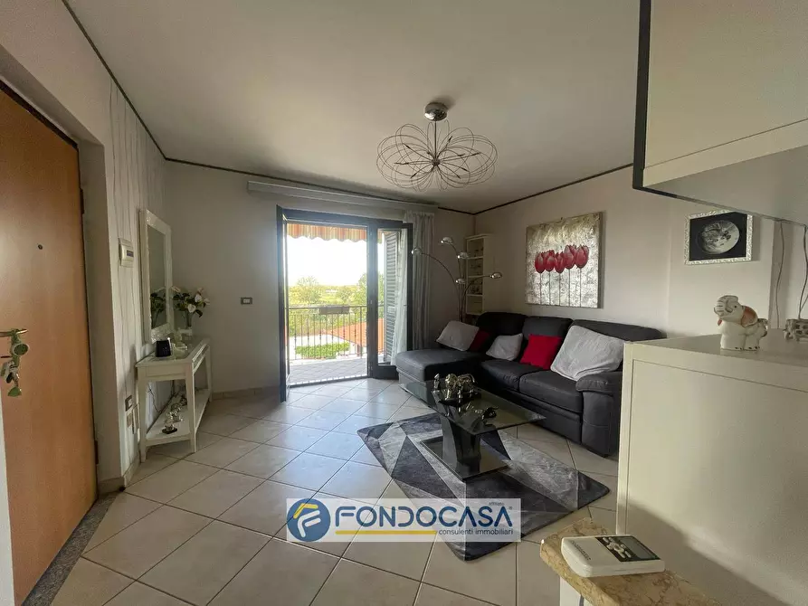 Immagine 3 di Appartamento in vendita  in Via bugnano a Cancello Ed Arnone