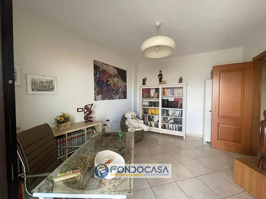 Immagine 13 di Appartamento in vendita  in Via bugnano a Cancello Ed Arnone