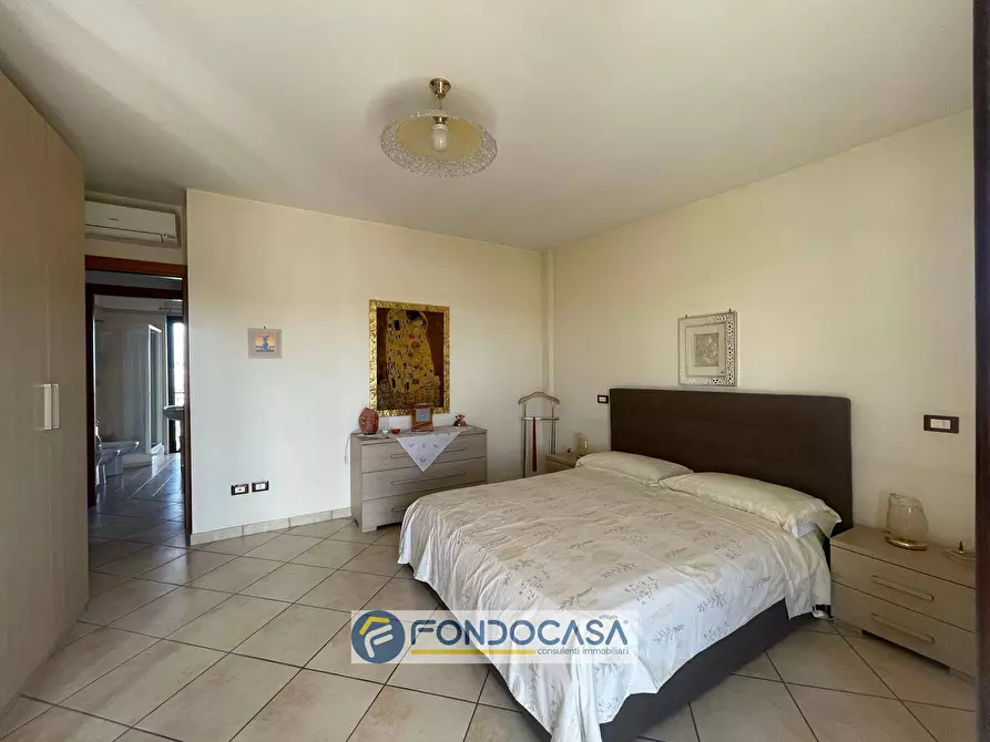 Immagine 15 di Appartamento in vendita  in Via bugnano a Cancello Ed Arnone