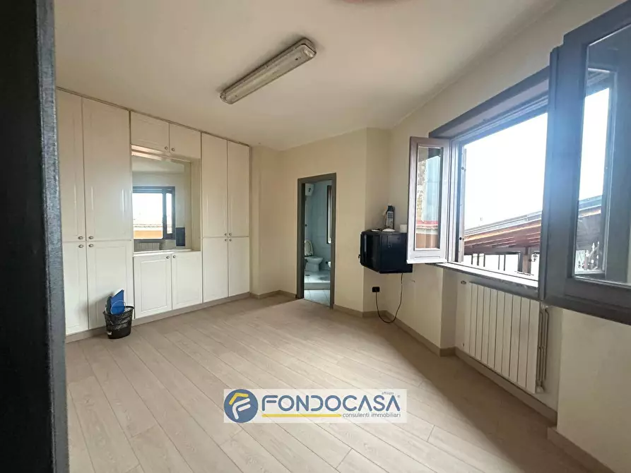 Immagine 28 di Villa in vendita  in via vittorio emanuele a Cancello Ed Arnone