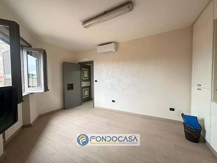 Immagine 31 di Villa in vendita  in via vittorio emanuele a Cancello Ed Arnone