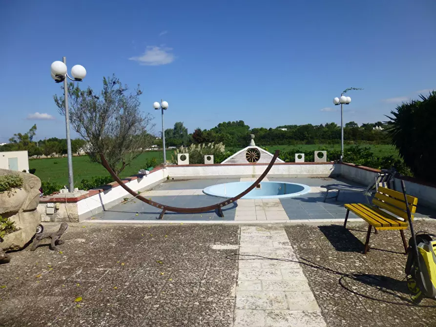 Immagine 2 di Villa in vendita  in via gianfeelice 52 a Martina Franca