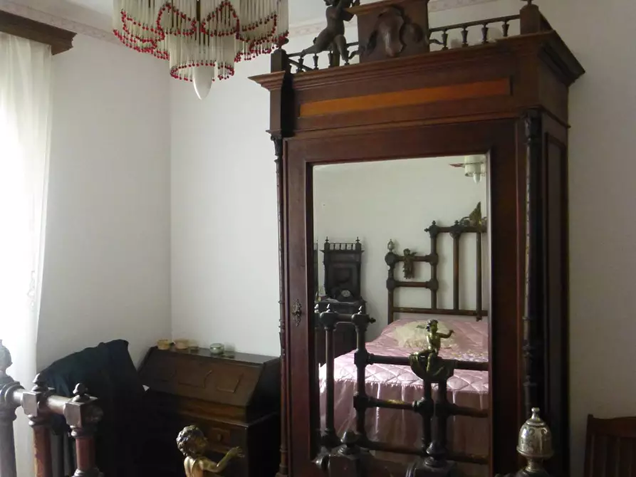 Immagine 10 di Villa in vendita  in via gianfeelice 52 a Martina Franca