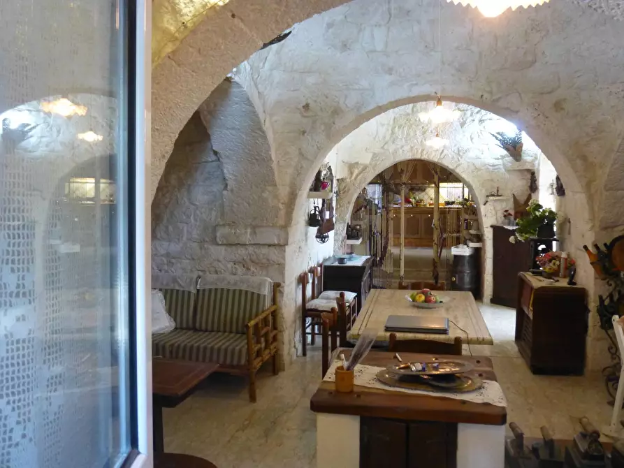 Immagine 3 di Villa in vendita  in via gianfeelice 52 a Martina Franca