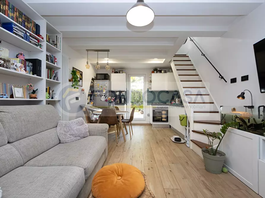 Immagine 2 di Appartamento in vendita  in Via San Mamete a Milano