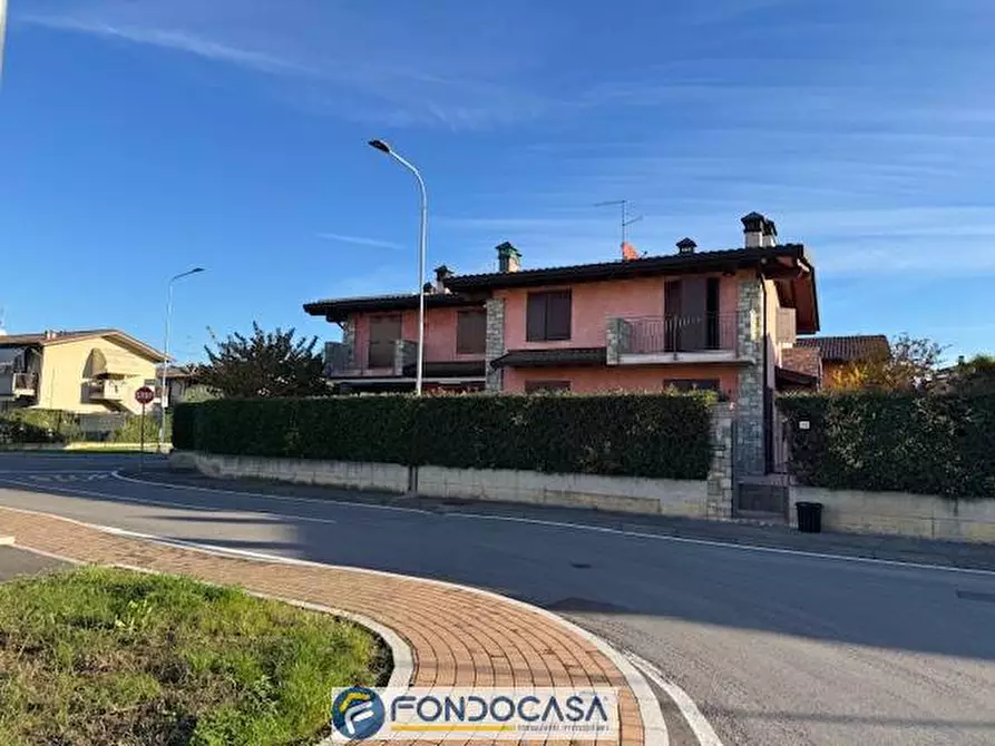 Immagine 3 di Appartamento in vendita  a Bergamo