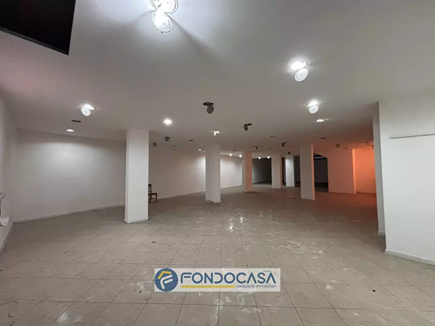 Immagine 1 di Magazzino in affitto  in via fiume a Aversa