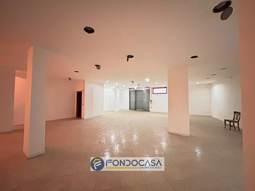 Immagine 7 di Magazzino in affitto  in via fiume a Aversa