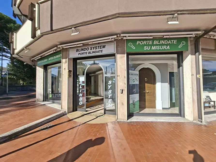 Immagine 5 di Locale commerciale in vendita  in via perrottelli 12 a Avellino