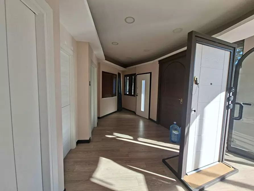 Immagine 7 di Locale commerciale in vendita  in via perrottelli 12 a Avellino