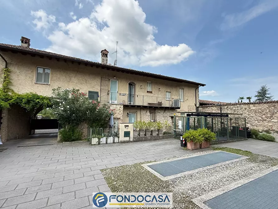 Immagine 28 di Appartamento in vendita  a Paderno Franciacorta