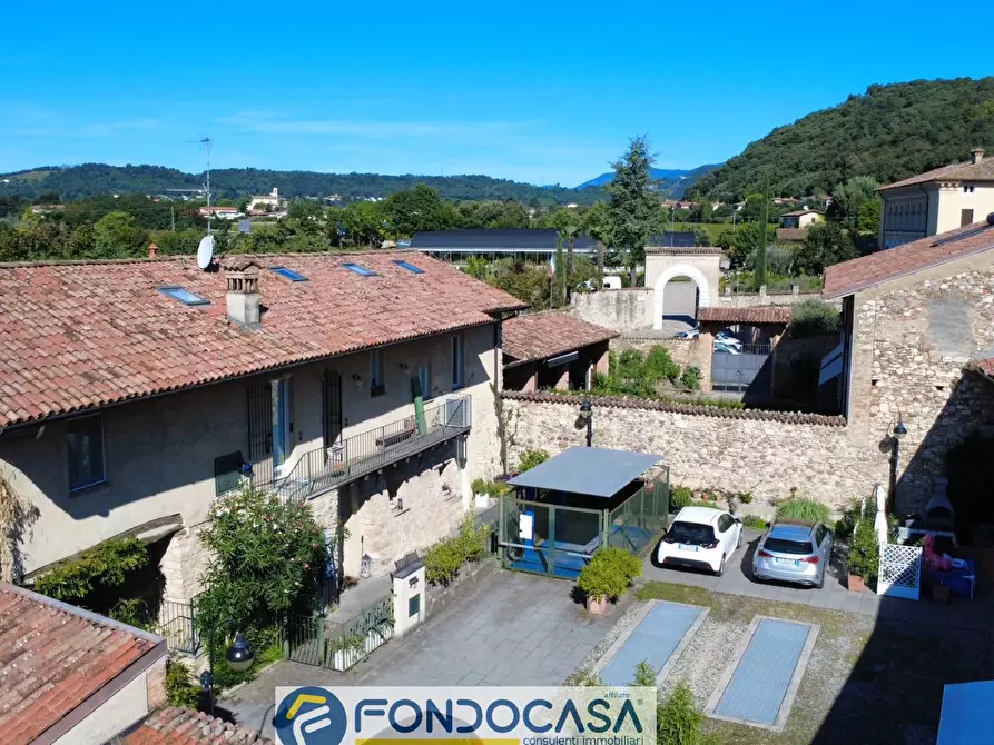 Immagine 4 di Appartamento in vendita  a Paderno Franciacorta