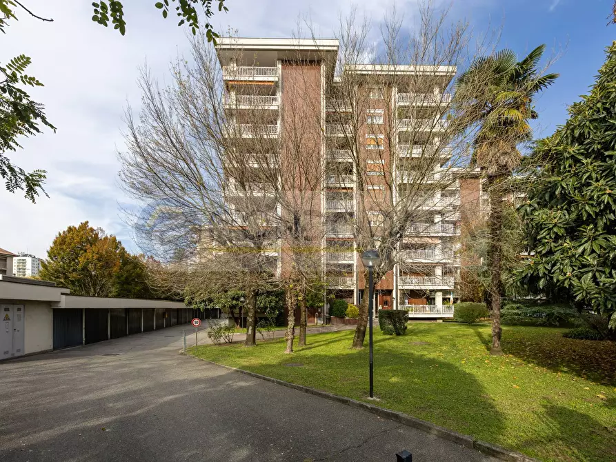 Immagine 25 di Appartamento in vendita  in Via Padova 351 a Milano