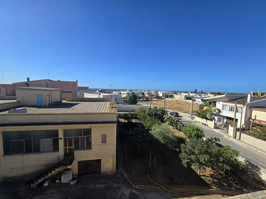 Immagine 5 di Villa in vendita  in via marche 24 a Avetrana