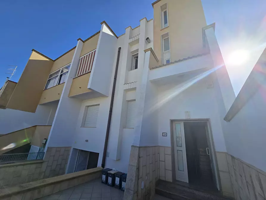 Immagine 40 di Villa in vendita  in via marche 24 a Avetrana