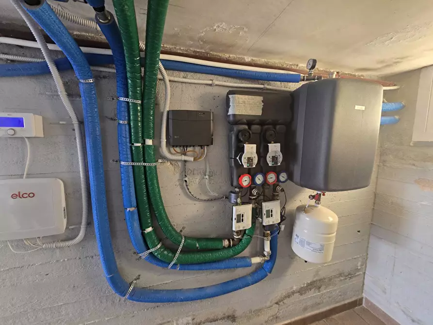 Immagine 46 di Villa in vendita  in via marche 24 a Avetrana