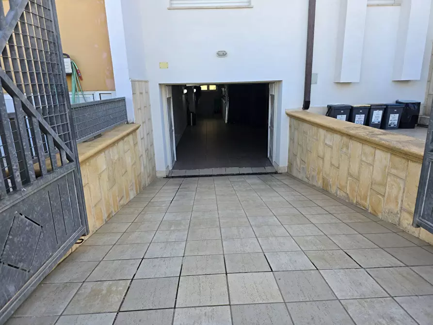 Immagine 49 di Villa in vendita  in via marche 24 a Avetrana