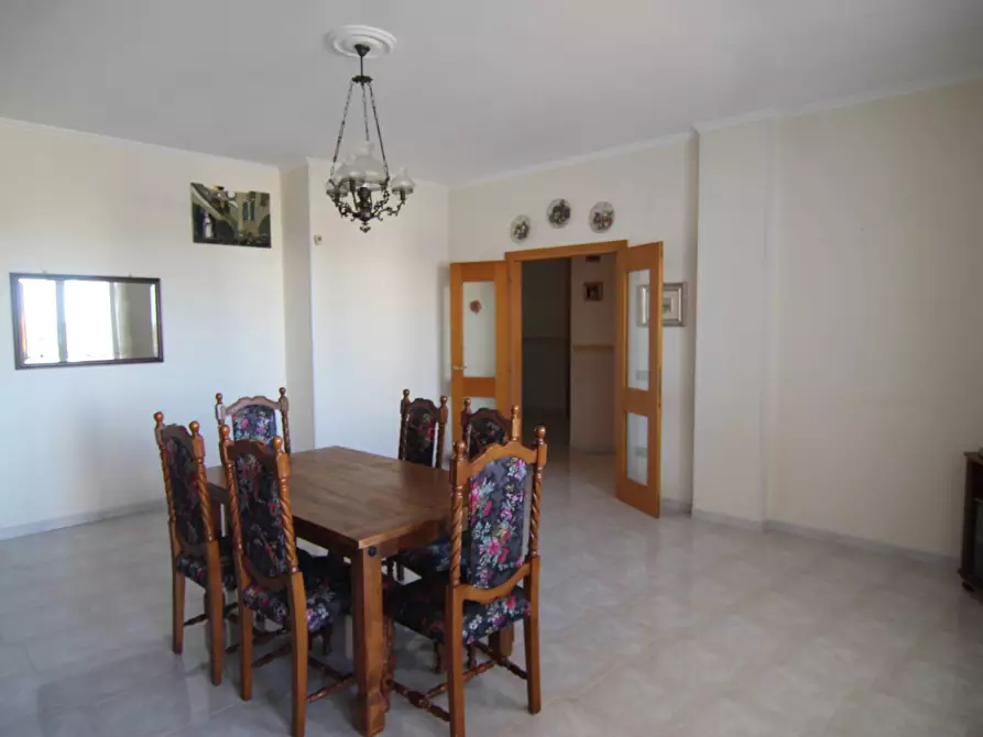 Immagine 62 di Villa in vendita  in via marche 24 a Avetrana