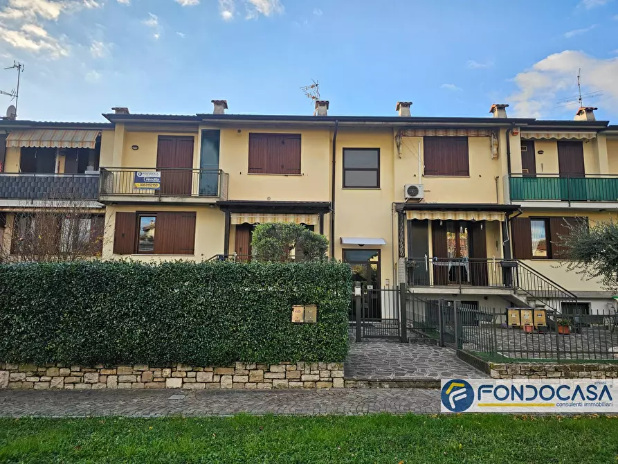 Immagine 1 di Appartamento in vendita  in Via galileo galilei 6 a Castro