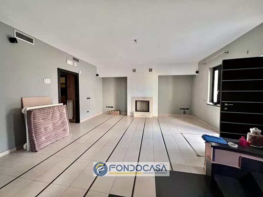 Immagine 12 di Villa in vendita  in via santa caterina da siena 6 a Giugliano In Campania