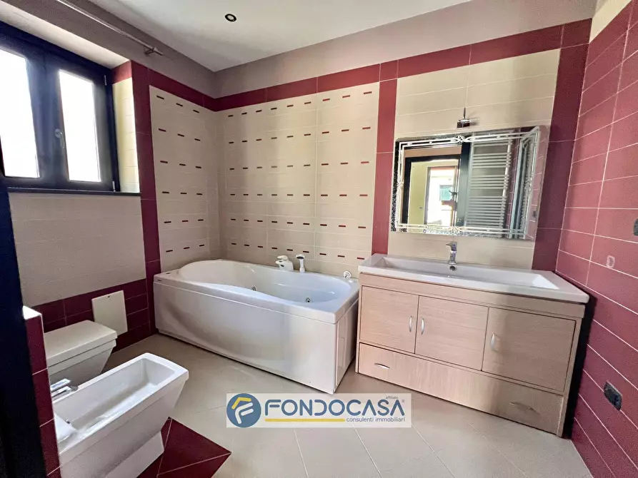 Immagine 20 di Villa in vendita  in via santa caterina da siena 6 a Giugliano In Campania