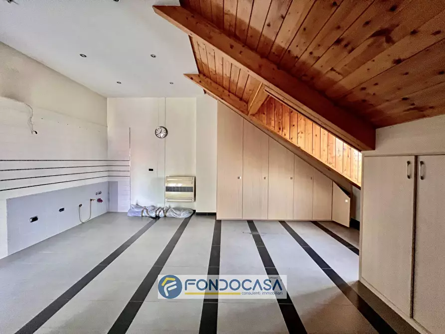 Immagine 27 di Villa in vendita  in via santa caterina da siena 6 a Giugliano In Campania