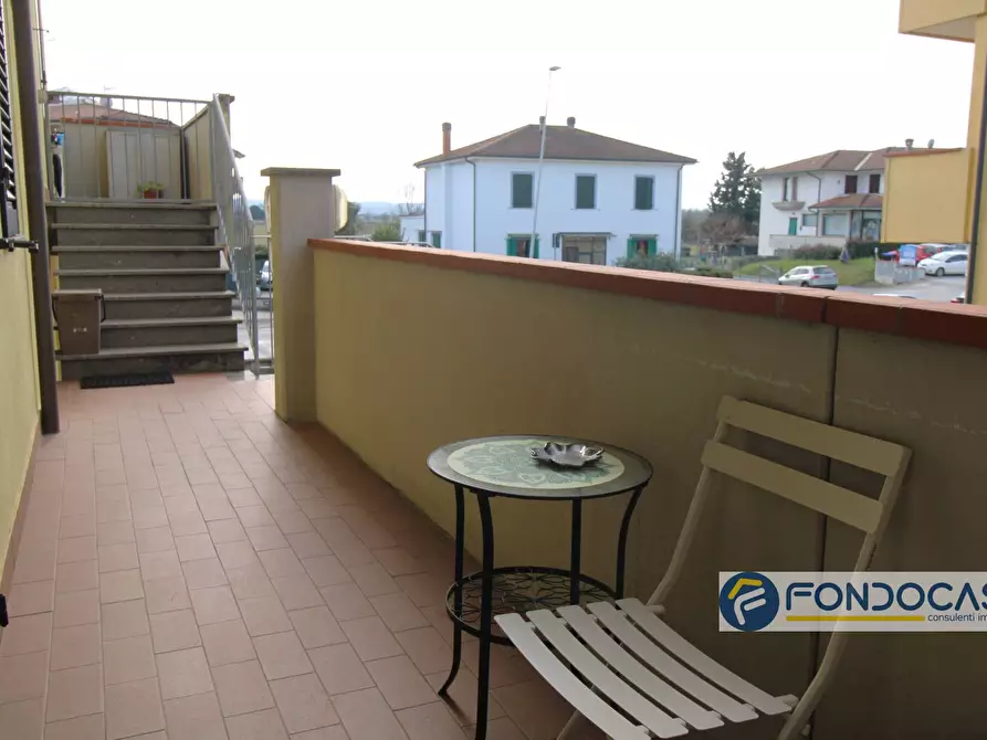 Immagine 2 di Appartamento in vendita  in Via Francesca a Montopoli In Val D'arno