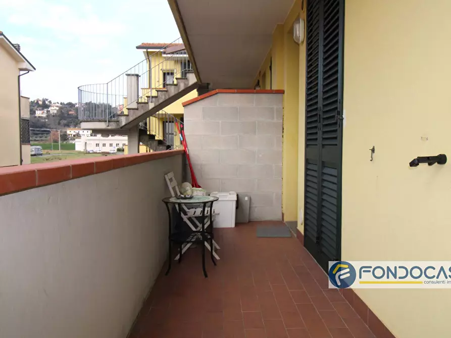 Immagine 3 di Appartamento in vendita  in Via Francesca a Montopoli In Val D'arno